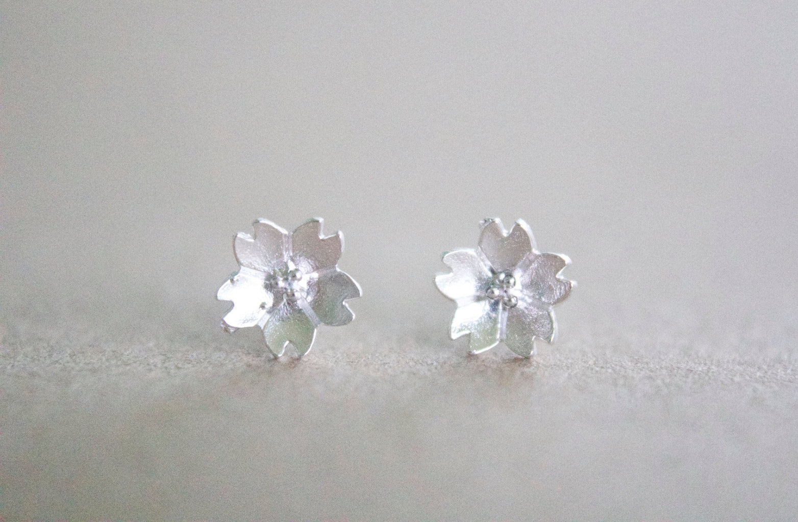 sterling silver flower stud earrings dainty minimalist jewelry